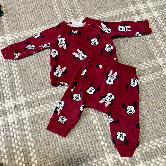 Minnie Mouse H&M Sweatsuit - Picture 1 of 3